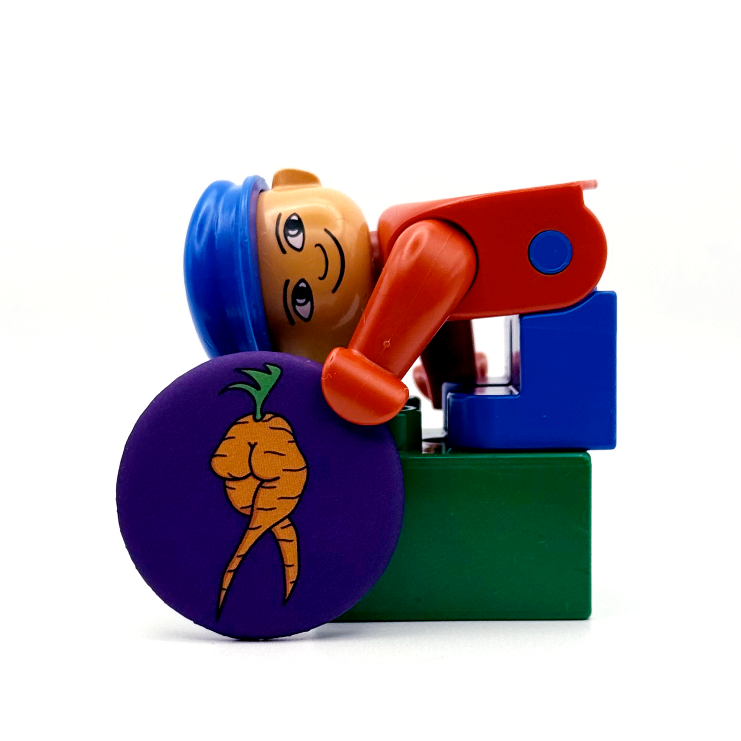 FRUITY ASS Carrot Magnet
